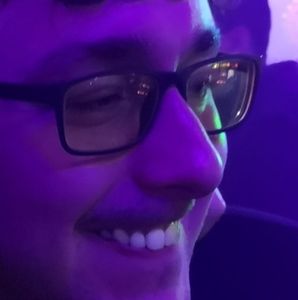 Meet your Posher, Aaron